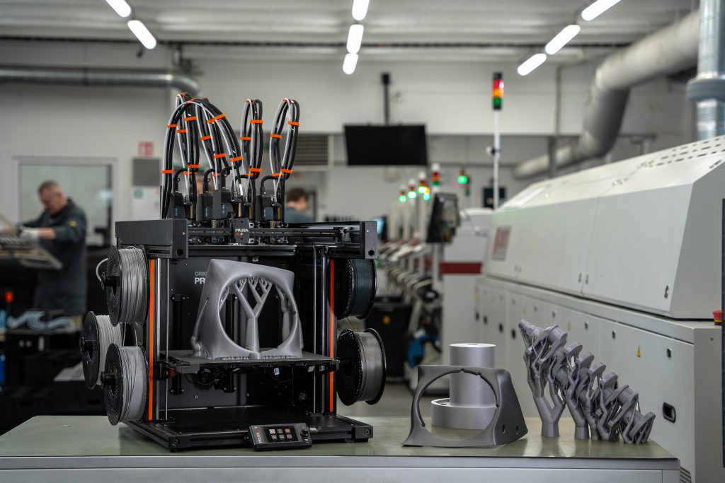 Prusa met à niveau toute sa gamme d'imprimantes 3D avec les XL+, CORE One+ (Gen 2) et CORE One L+, sans changement de prix